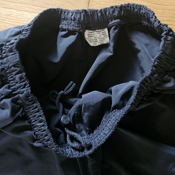 US Army APFU Black 100% Nylon Physical Training Track Pants Unisex Size Large - Picture 6 of 15